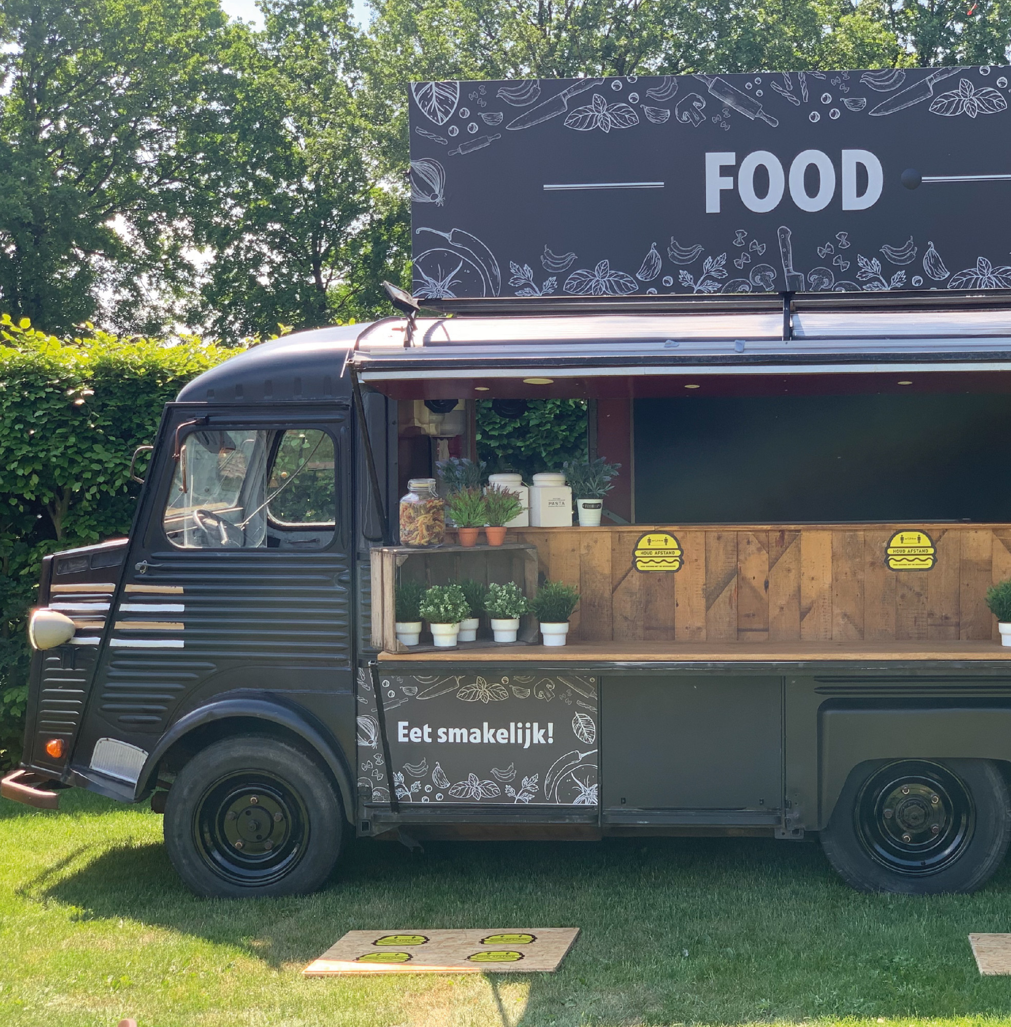 foodtruck-coronaproof-catering.jpg foodtruck-coronaproof-catering.jpg
